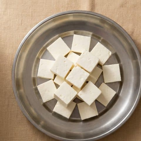 Paneer: about 179 g gives 25 g of protein