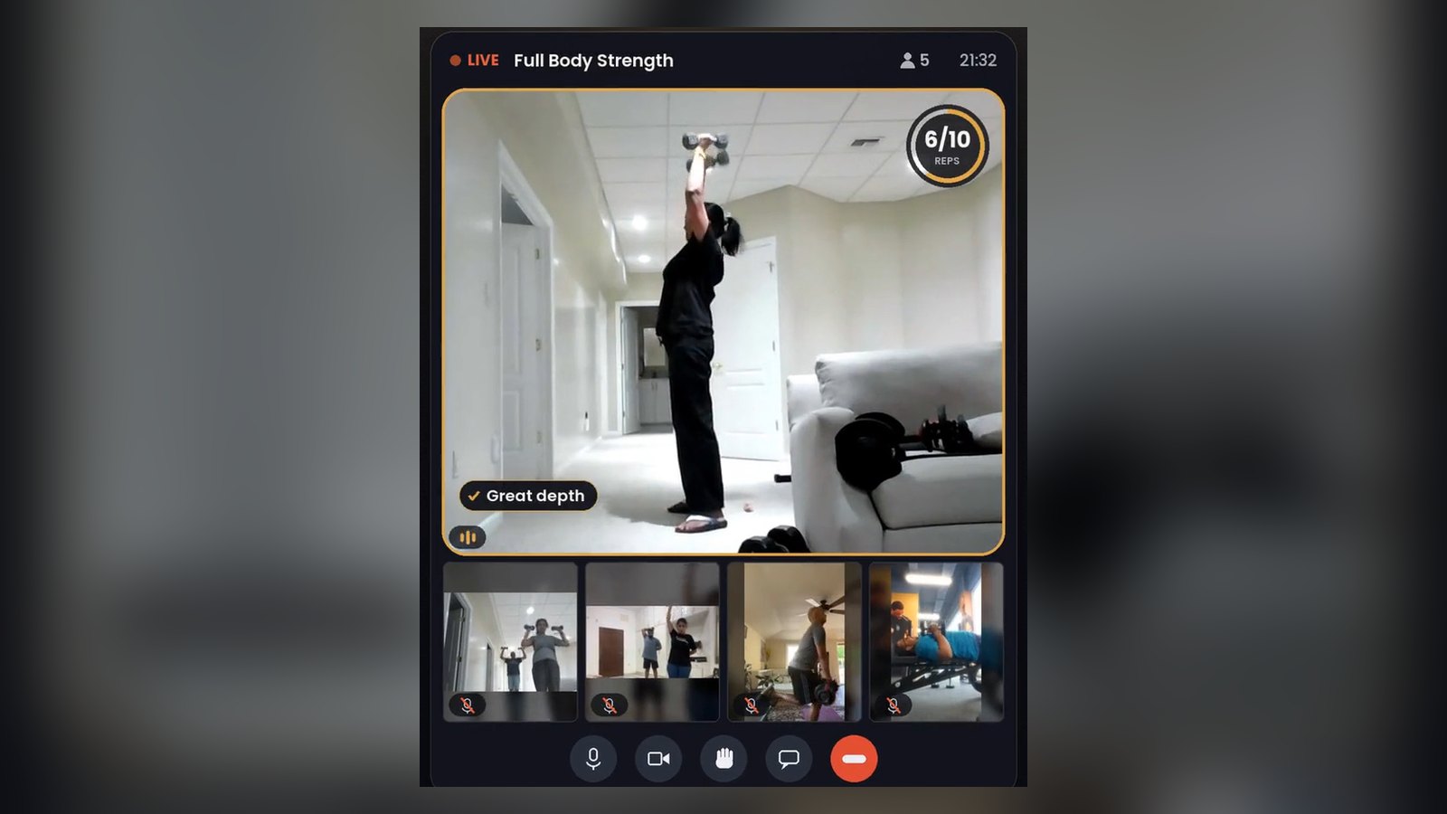 A live class on screen: the coach spotlights one member pressing dumbbells and counts her reps, with the rest of the class below